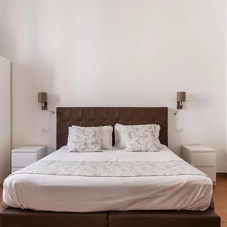 Via Genova Apartament